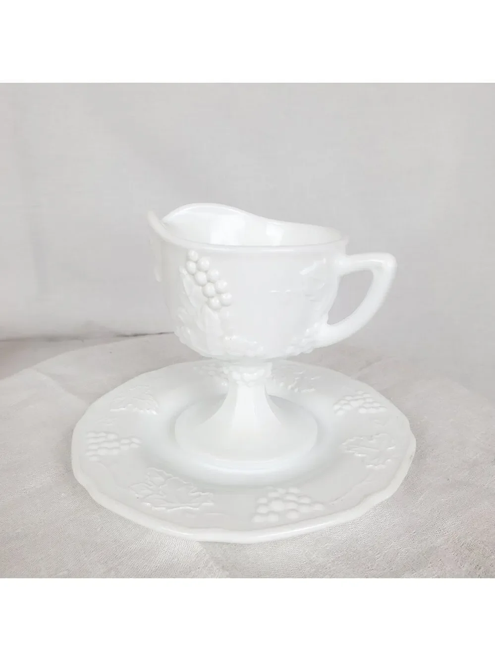 VTG Indiana Colony co Milk glass Harvest grape footed creamer / saucer